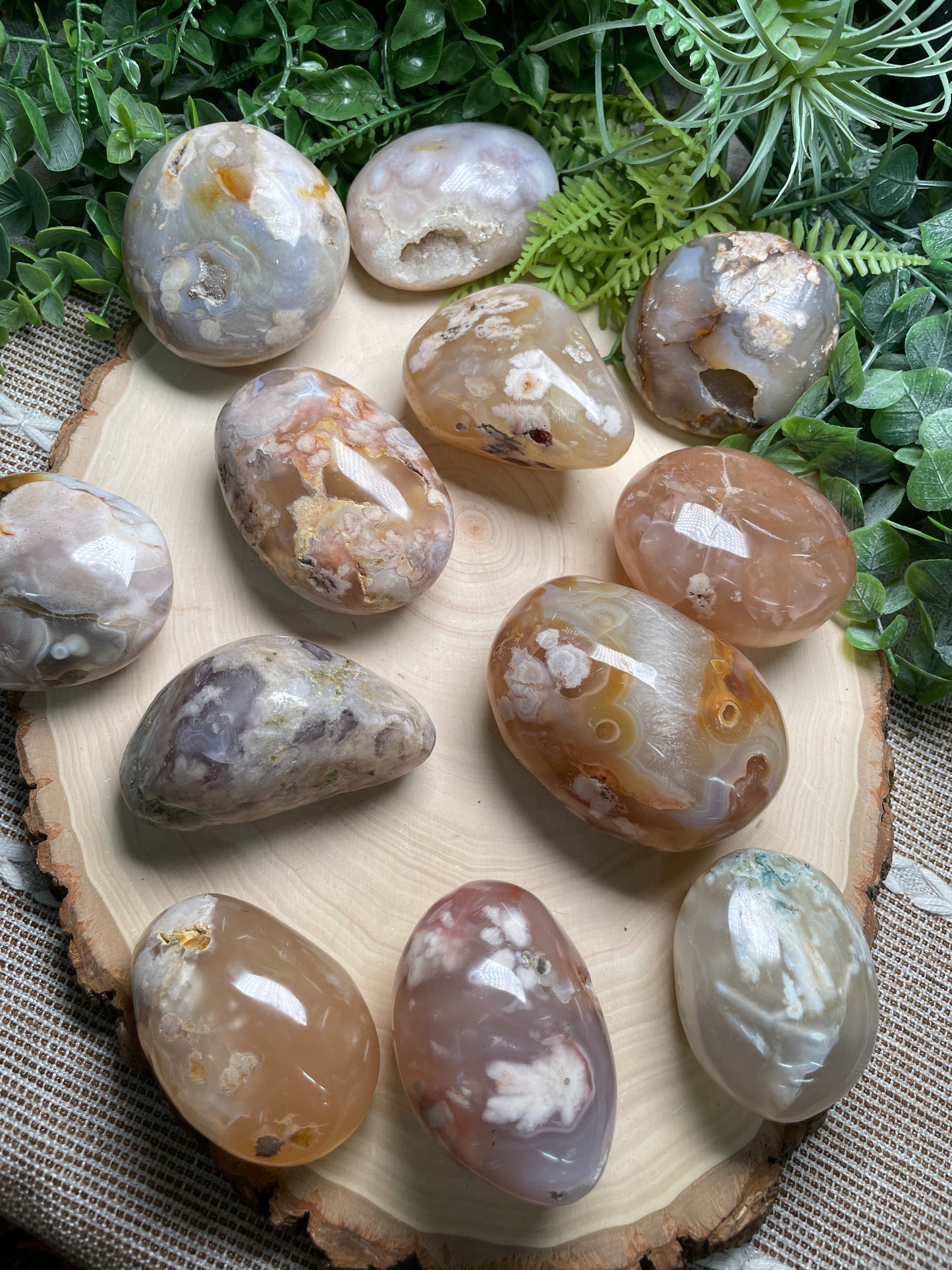 Flower Agate Palm Stone