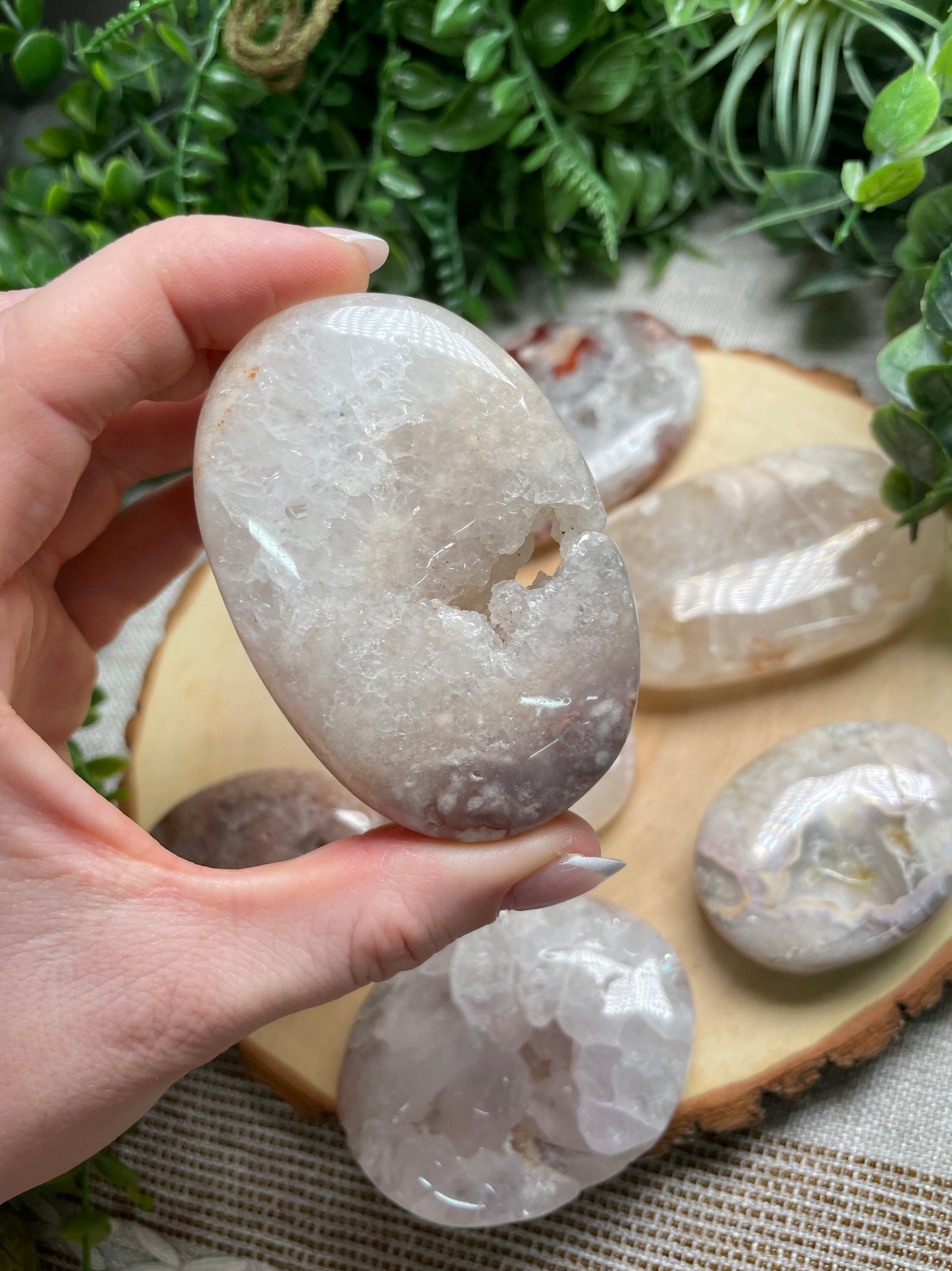 Flower Agate and Quartz Mix Palm Stone