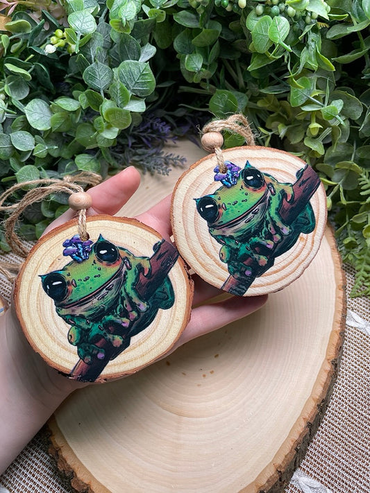 Tree Frog Christmas/ Yule Wood Slice Ornament