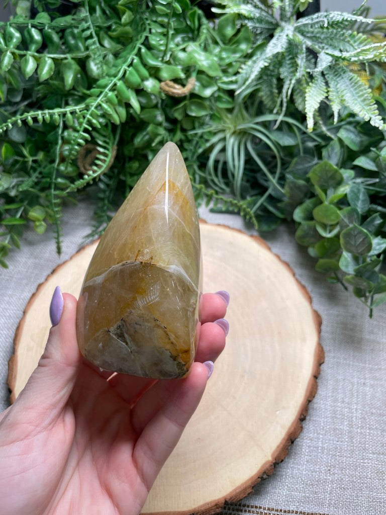 Golden Healer Quartz Flame