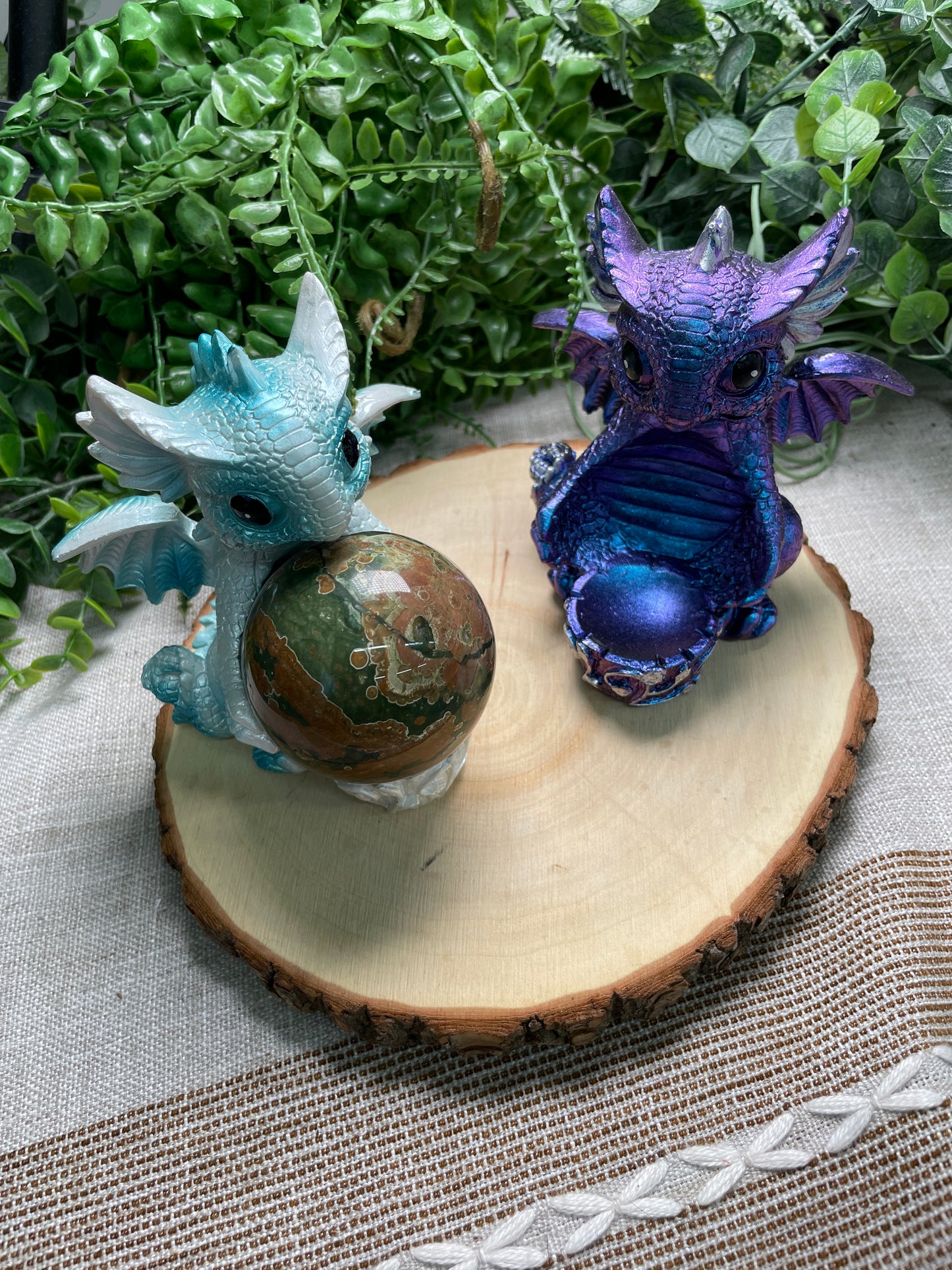 Resin Baby Dragon Sphere Stand