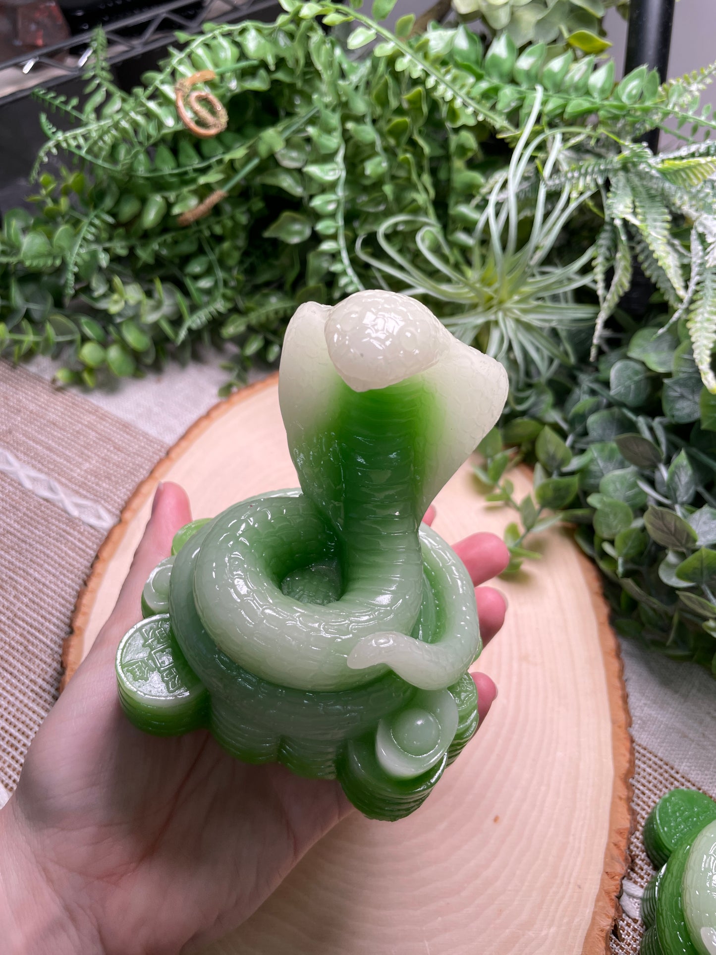 Snake Resin Sphere Holder