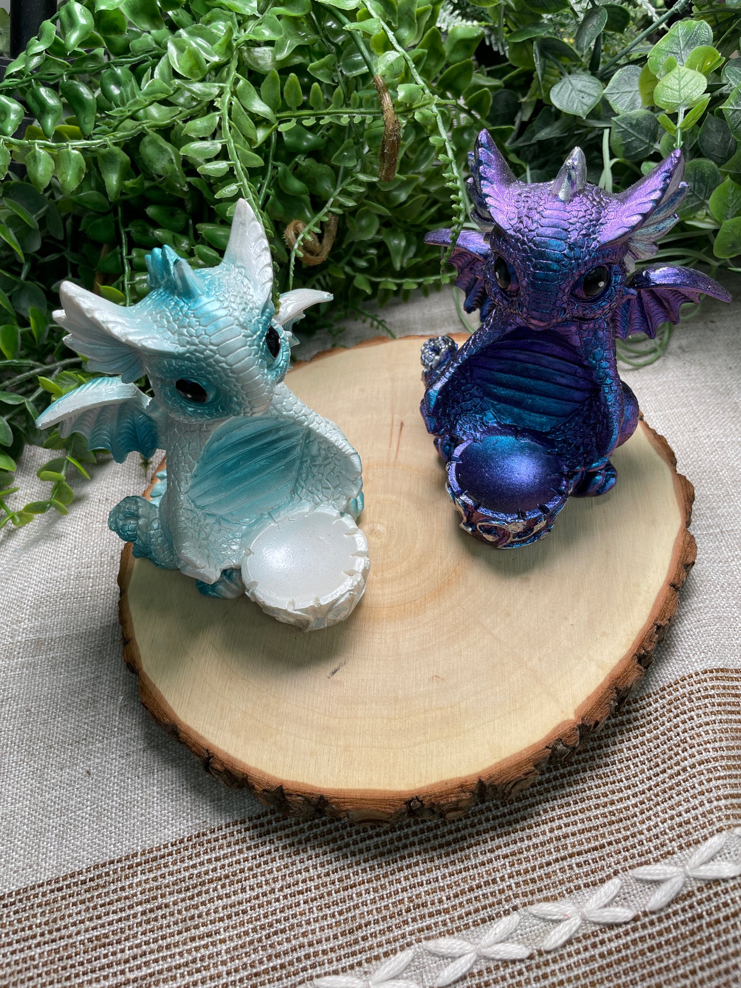 Resin Baby Dragon Sphere Stand