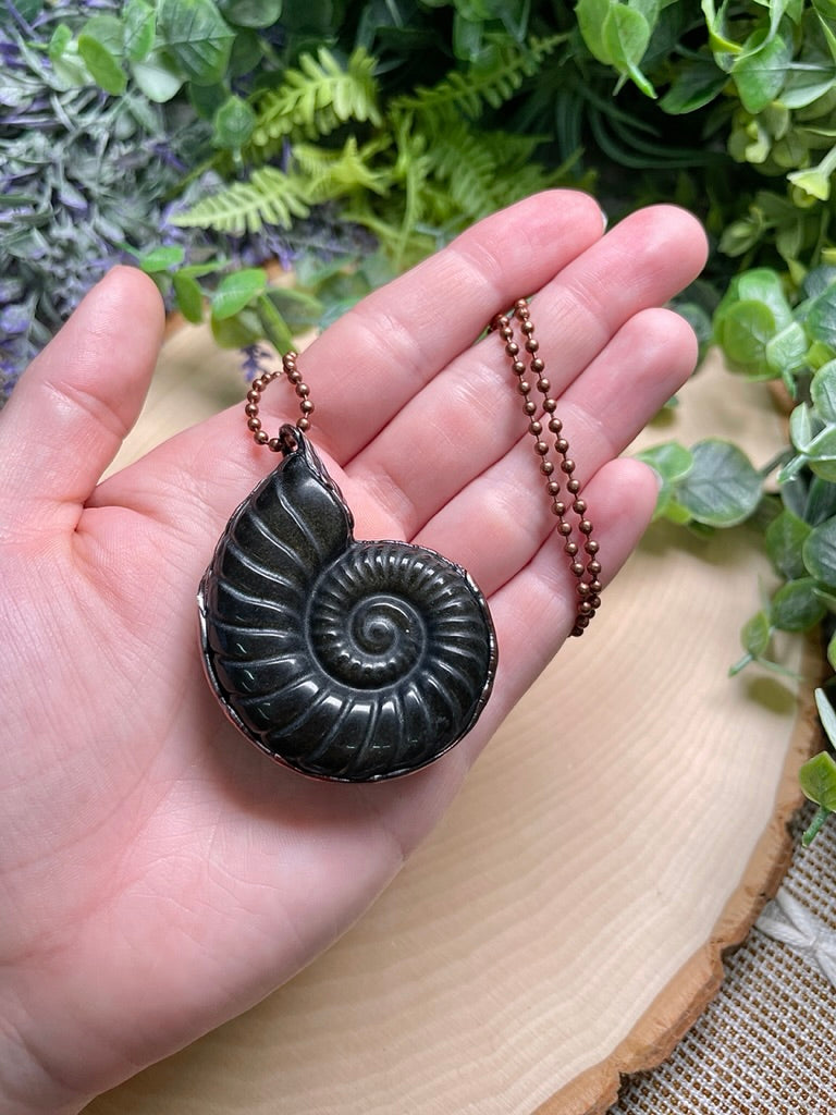 Gold Sheen Obsidian Ammonite Carving Necklace