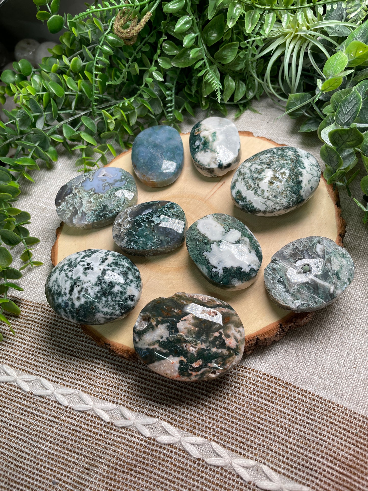 Moss Agate Palm Stone