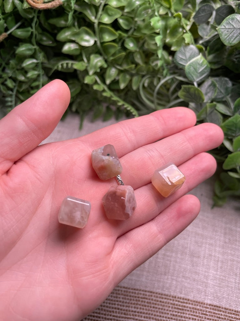 Mini Flower Agate Cube