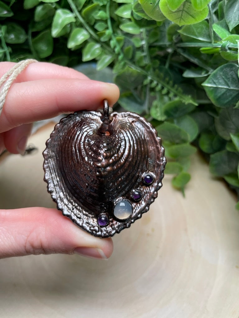 Shell, Agate, and Amethyst Necklace