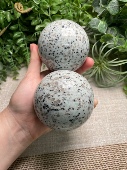 Kiwi Jasper Sphere