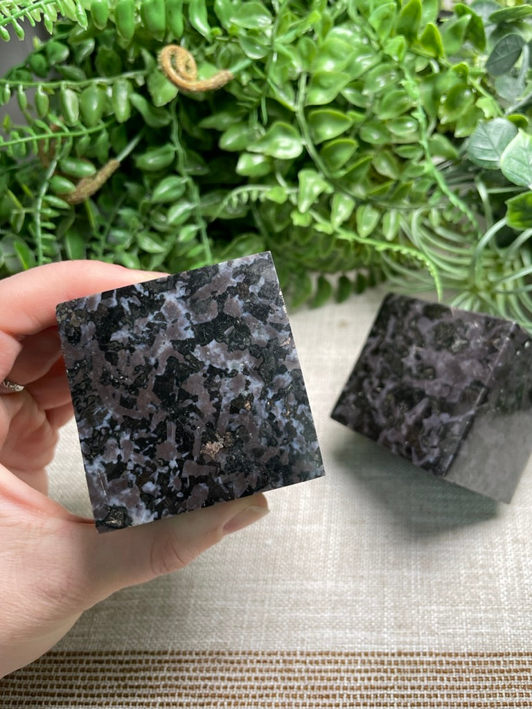 Indigo Gabbro Cube