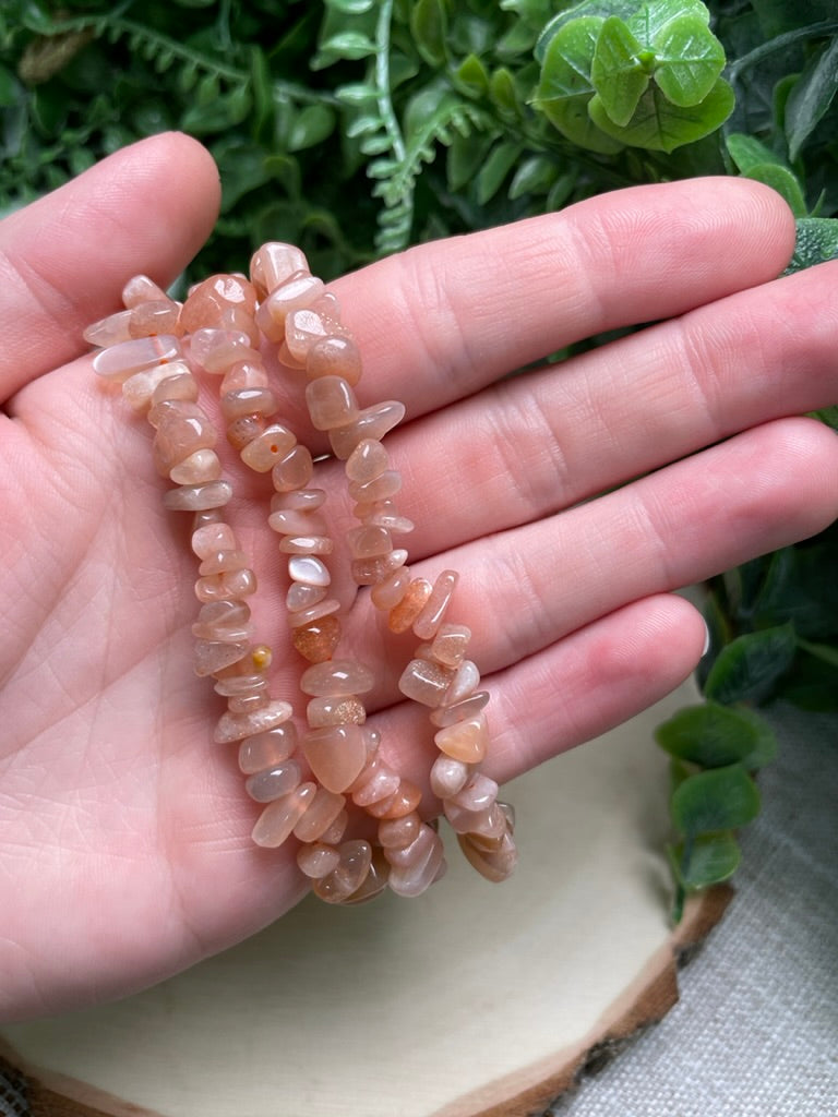 Peach Moonstone and Sunstone Chip Bracelet