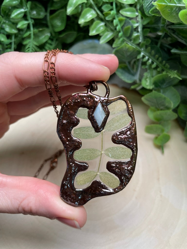 Leaves and Mother of Pearl Shell Necklace