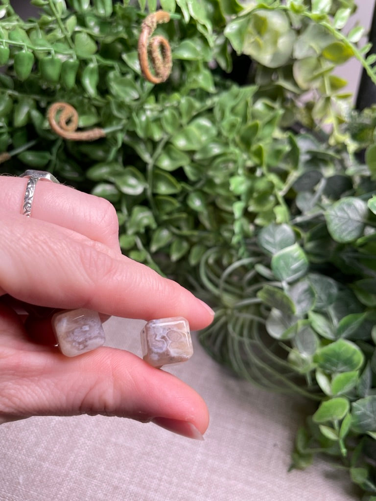 Mini Flower Agate Cube