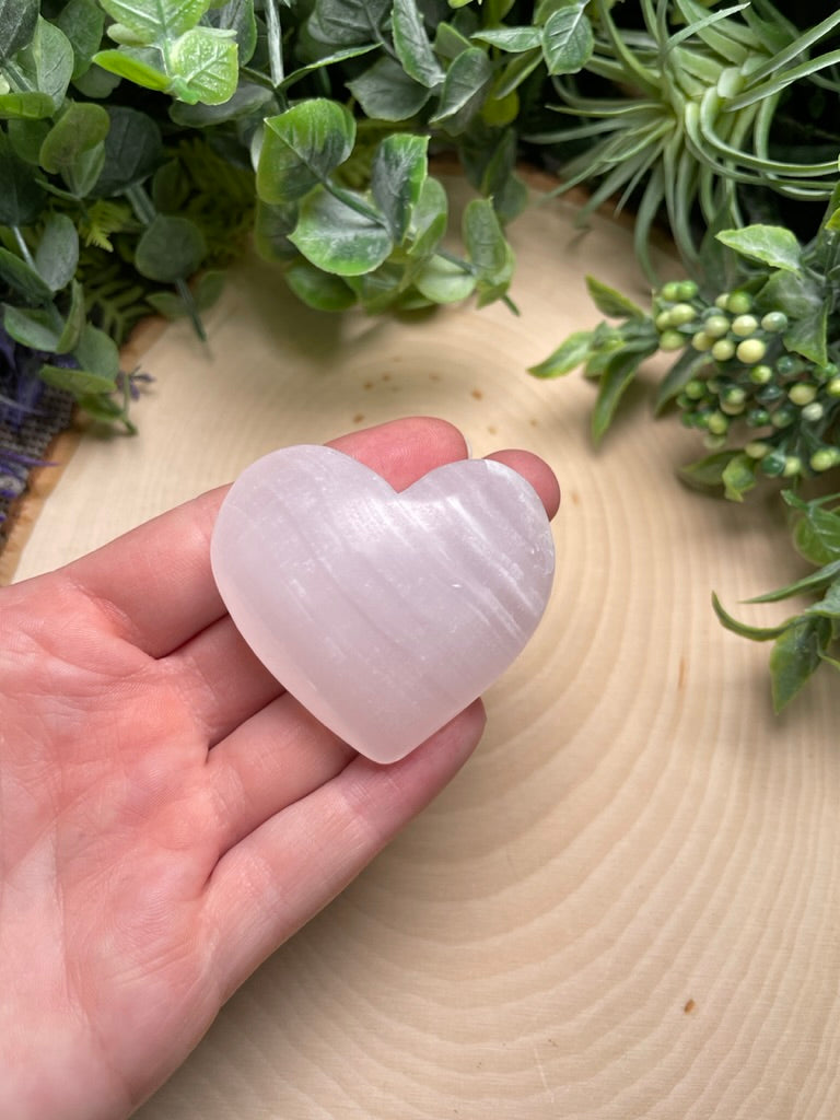 Mangano Calcite Heart