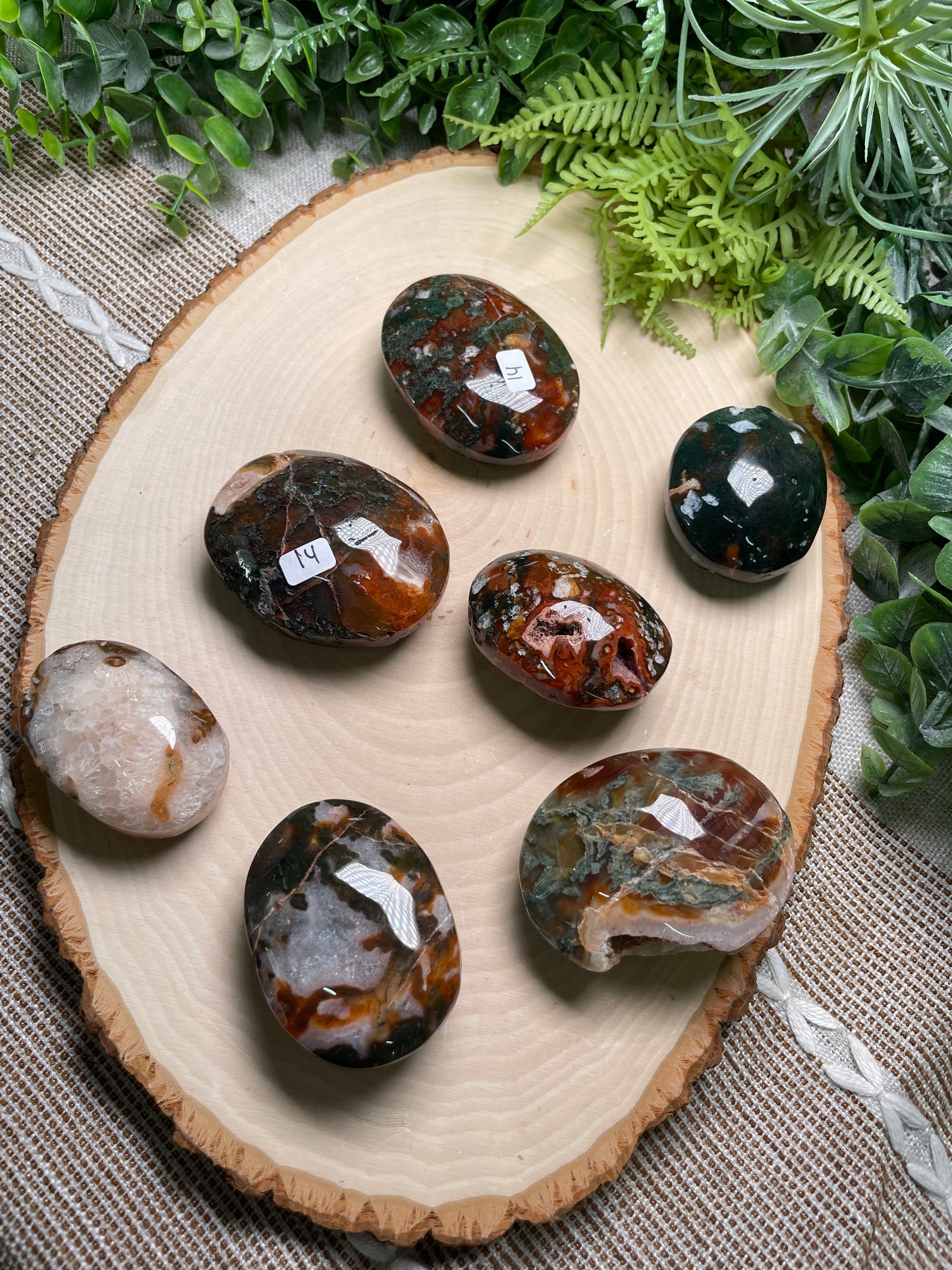 Red Moss Agate Palm Stone